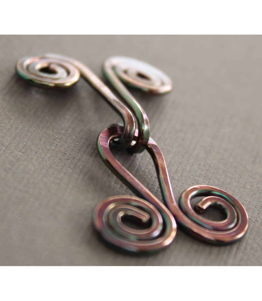 Handmade spiral copper cardigan clasp or sweater clasp for knit and fabric  - Sweater clip - Metal clasp - CL005