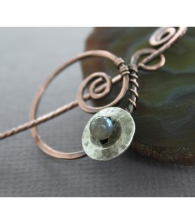 Penannular shawl pin with silver button and labradorite stone, Button pin,  Circle shawl pin, Fibula, Scarf pin, Knitting accesso